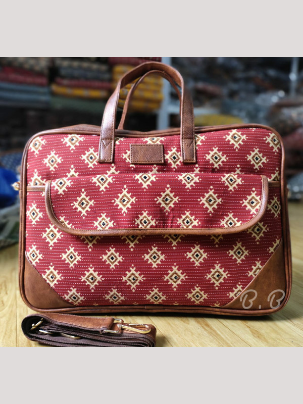 The Executive Tote 