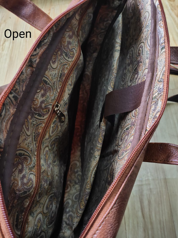 The Executive Tote 