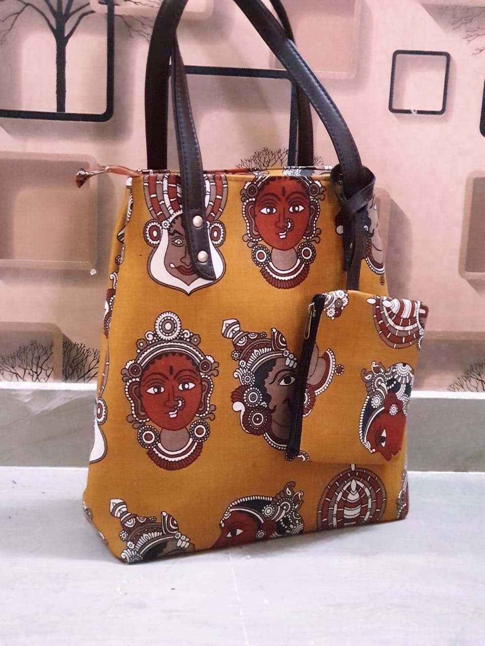 Handsome Tote