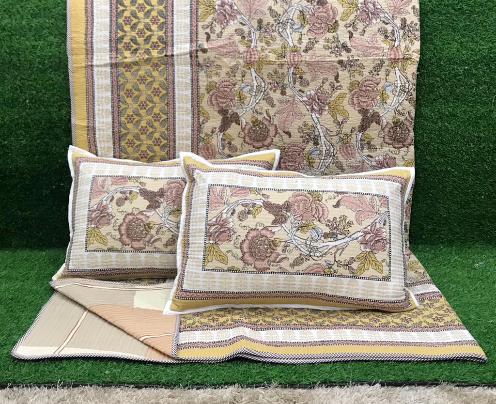 REVERSIBLE QUILTED BEDCOVERS