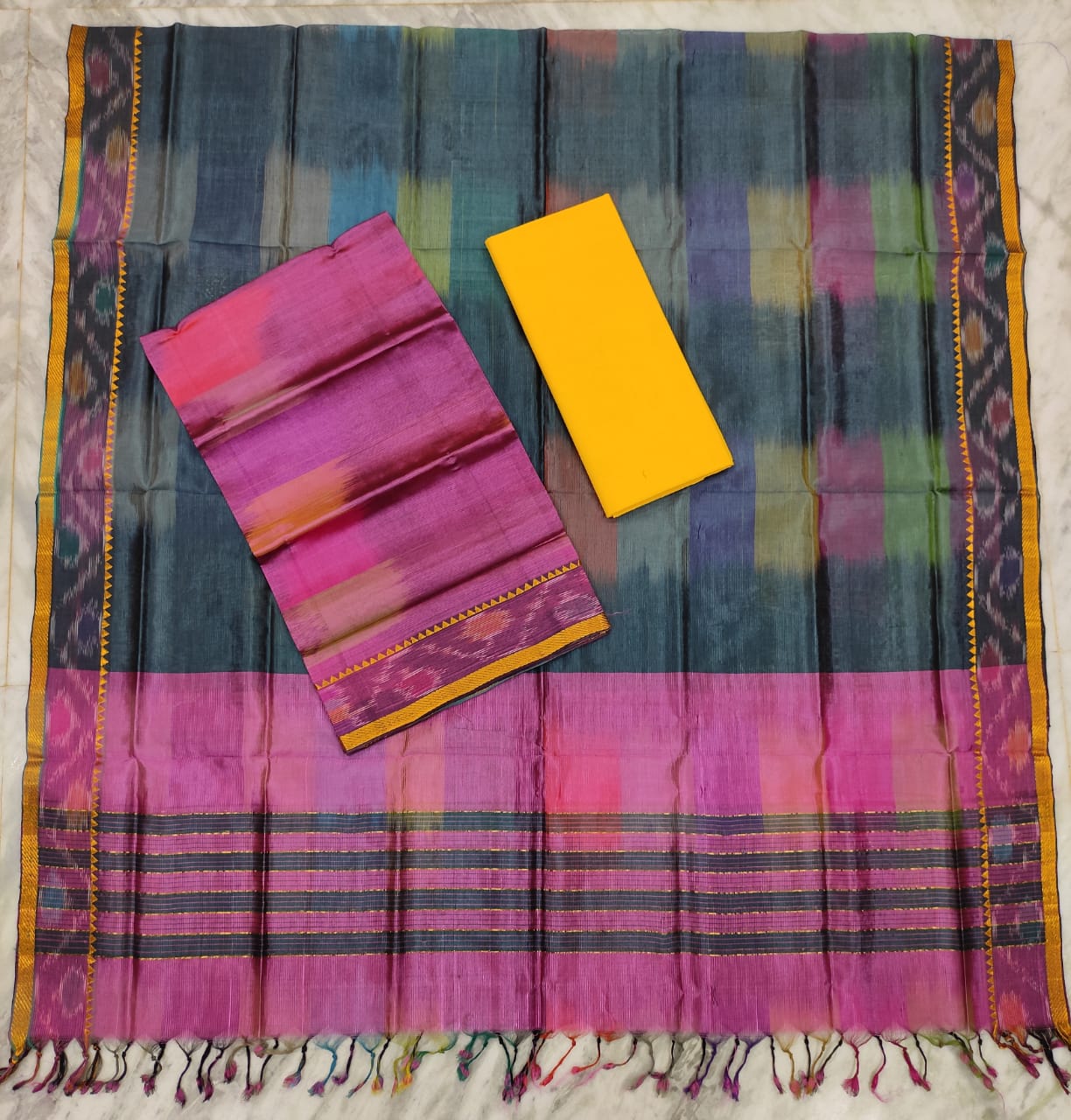 Mangalagiri Pattu/Ikkat