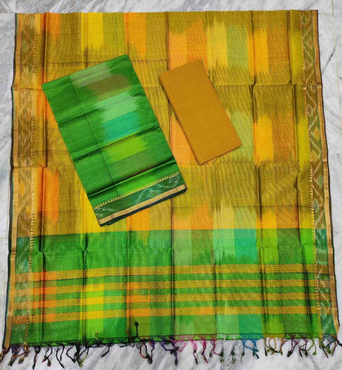 Mangalagiri Pattu/Ikkat