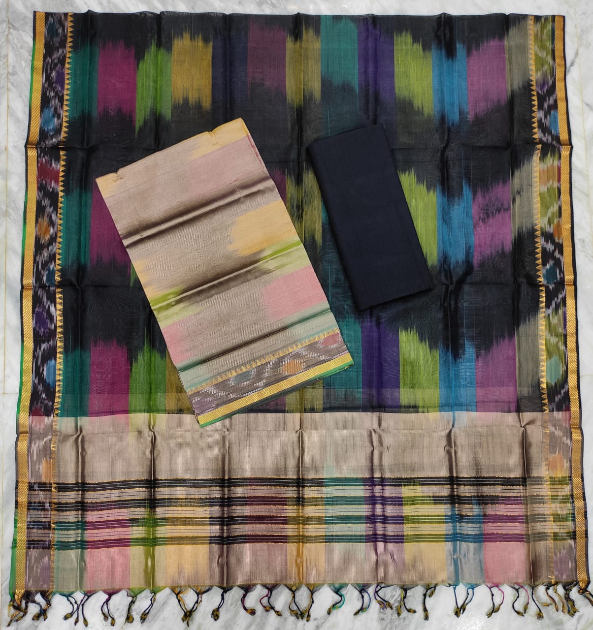 Mangalagiri Pattu/Ikkat