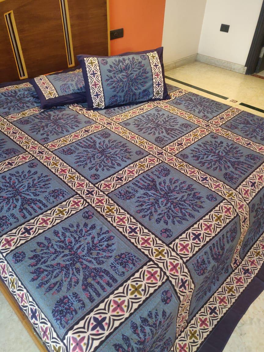Bedsheet & 2 Pillow Covers