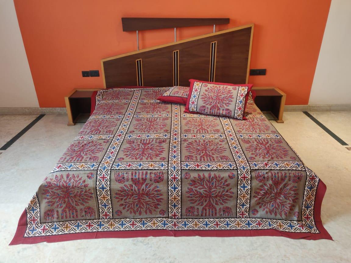 Bedsheet & 2 Pillow Covers