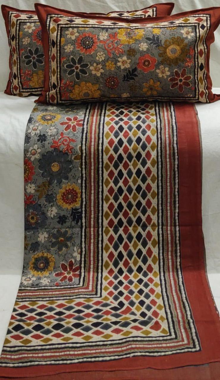 Bedsheet & 2 Pillow Covers