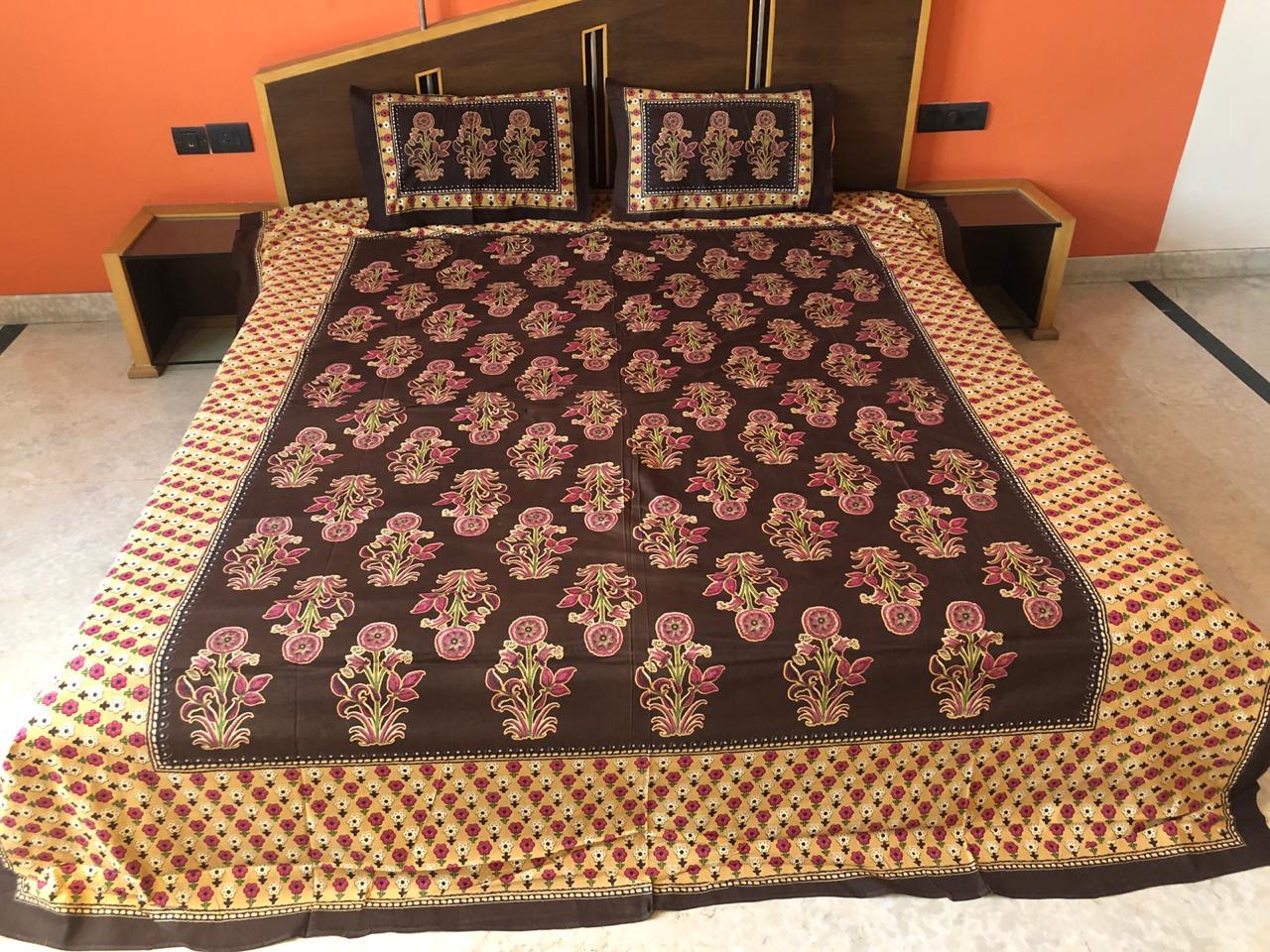 Bedsheet & 2 Pillow Covers
