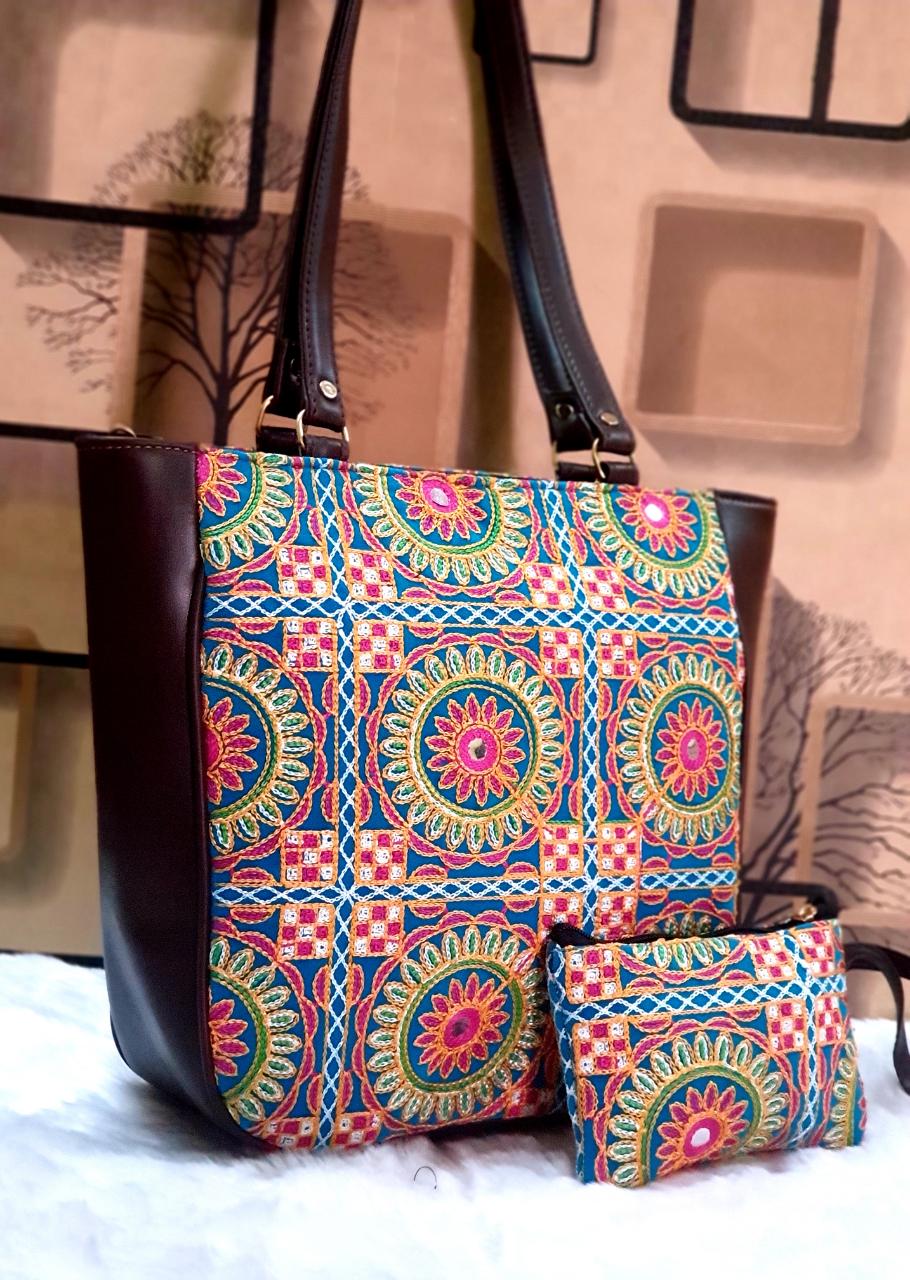 THE EMBROIDERY IPL TOTE 