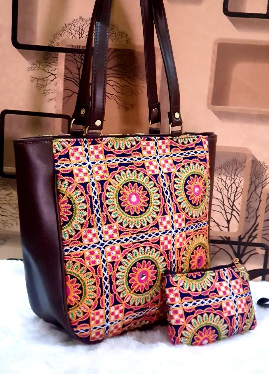 THE EMBROIDERY IPL TOTE 