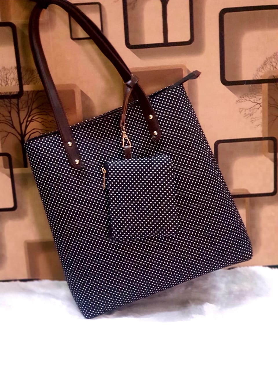 ALL BLACK HANDSOME TOTE