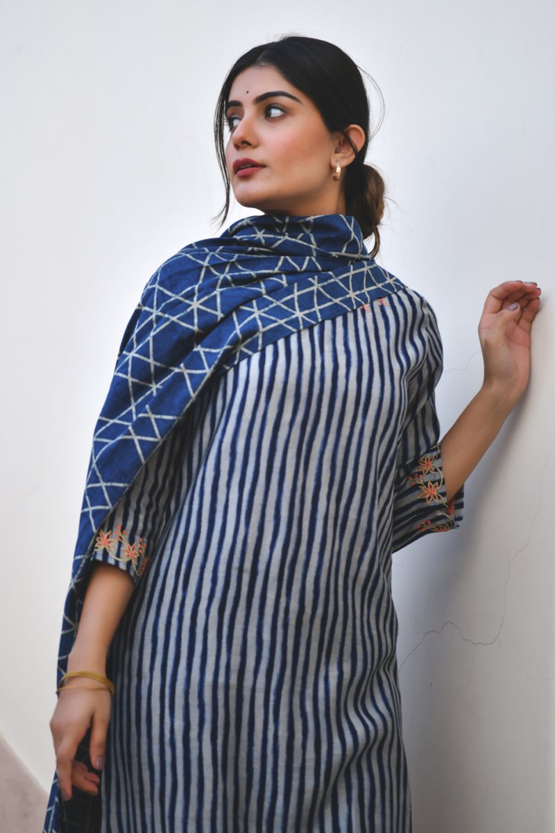 Muslin embroidered kurta with dupatta
