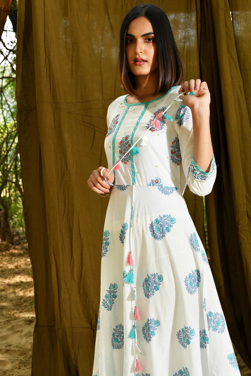 cotton long dress with front dori tassels