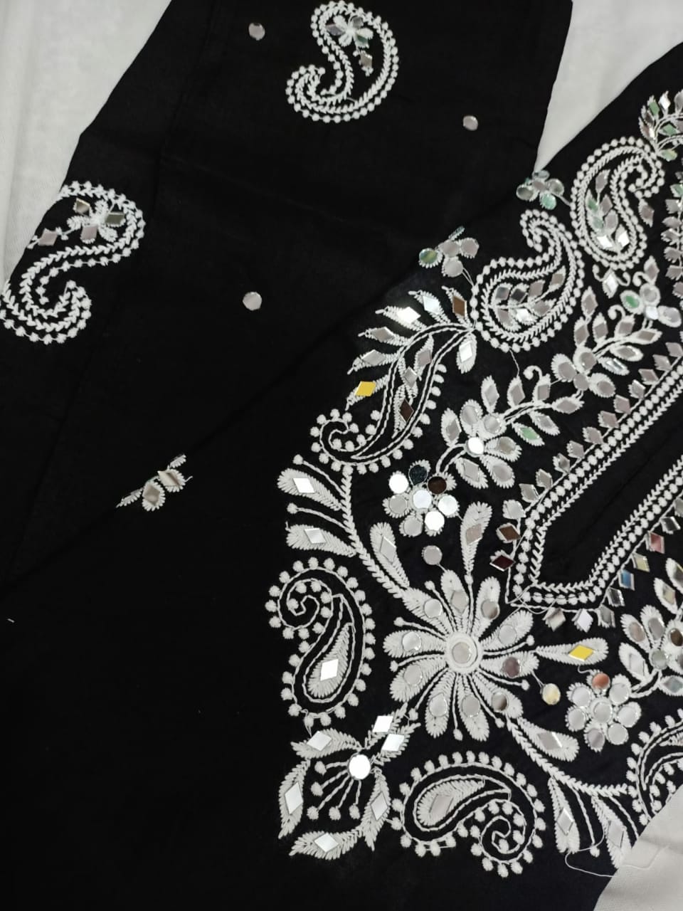 Lucknowi Chikankari  Kurti