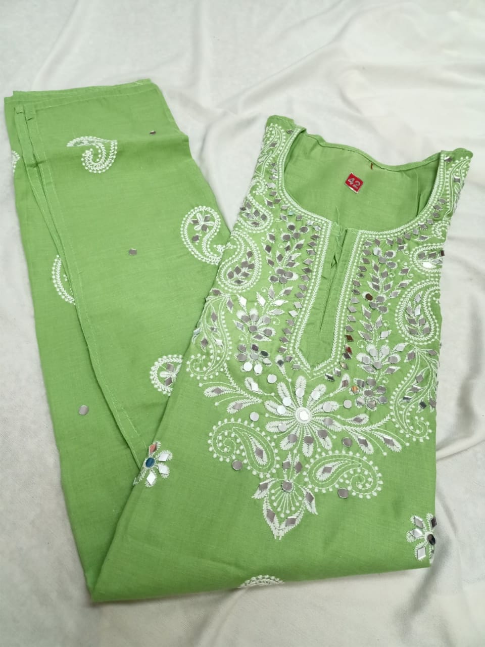 Lucknowi Chikankari  Kurti
