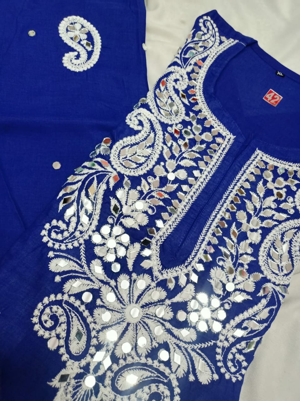 Lucknowi Chikankari  Kurti