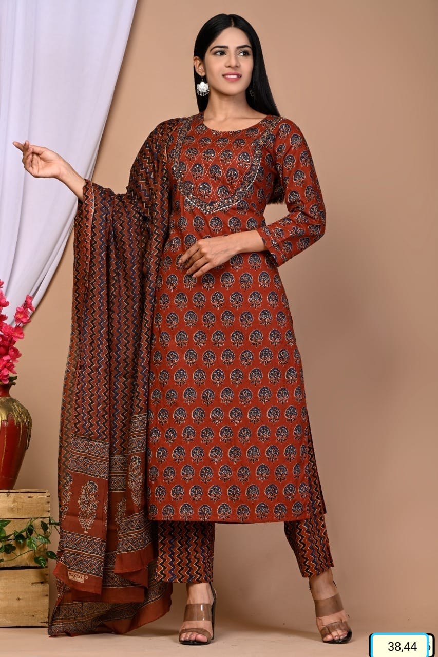 Elegant Pure Cotton Ajrakh